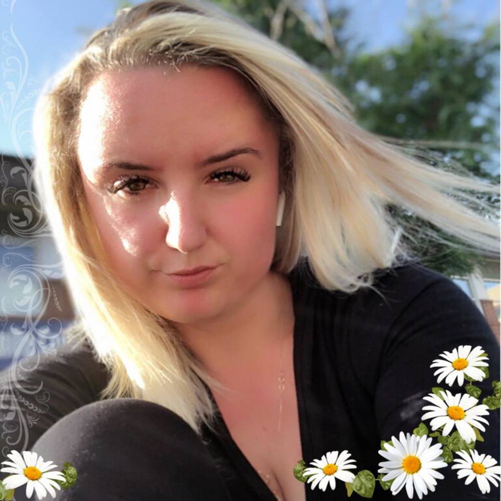 Meet your Posher, Anastasia